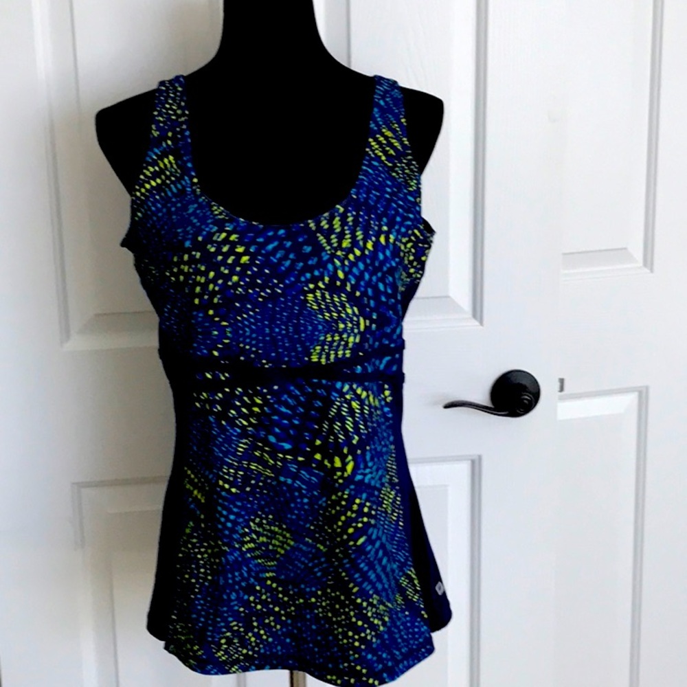 Athletic tank top